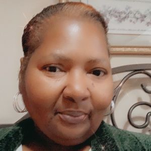 Meet your Posher, Carolyn